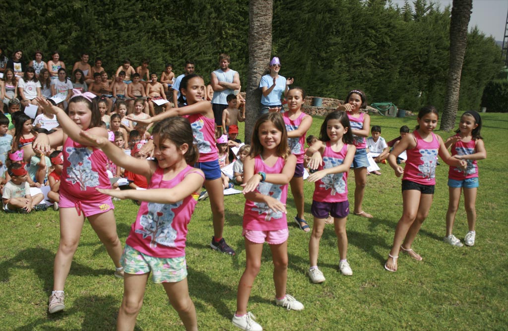 265 niños han participado en el Campus de Verano en el Polideportivo Municipal